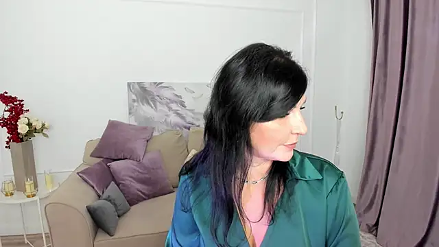 Moon Veloure1 online show from November 21, 2025, 3:49 am