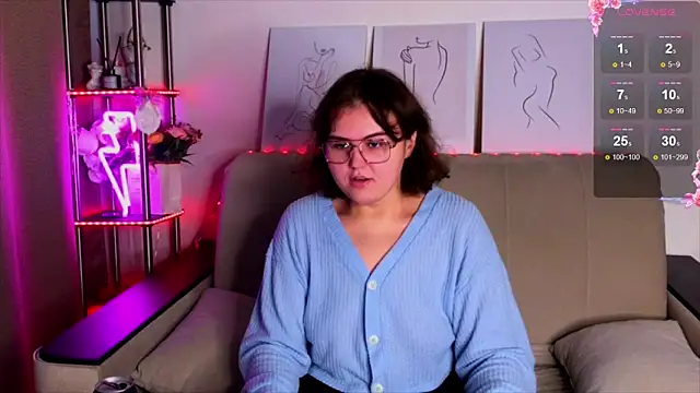 Snapshot of chatting on October 15, 2025, 7:19 am online show from October 15, 2025, 7:19 am