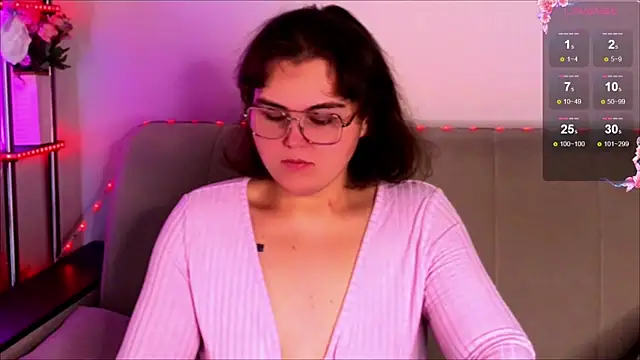 Snapshot of chatting on October 26, 2025, 3:23 am online show from October 26, 2025, 3:23 am