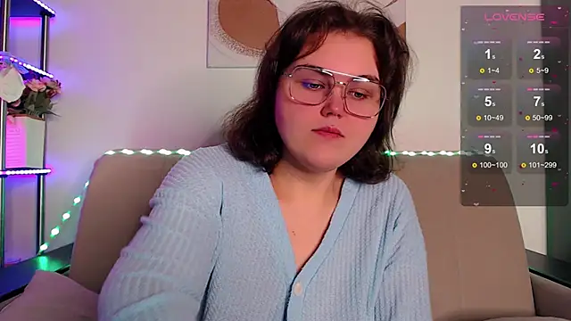 Snapshot of chatting on November 26, 2025, 4:24 am online show from November 26, 2025, 4:24 am