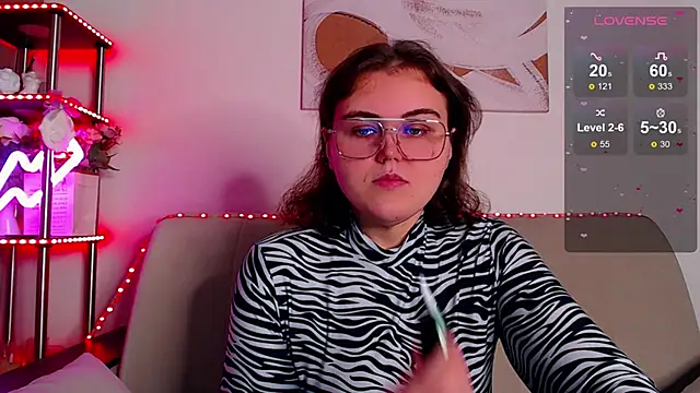 Snapshot of chatting on December 16, 2025, 3:44 am online show from December 16, 2025, 3:44 am