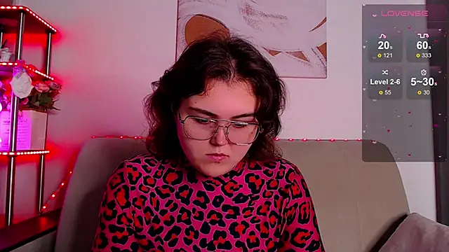 Snapshot of chatting on December 22, 2025, 4:31 am online show from December 22, 2025, 4:31 am