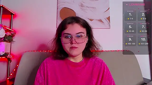 Snapshot of chatting on December 23, 2025, 3:59 am online show from December 23, 2025, 3:59 am