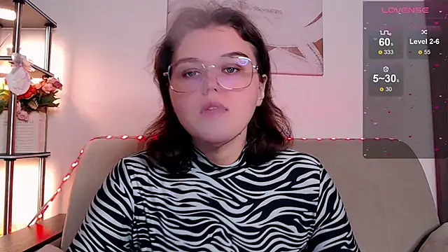 Snapshot of chatting on February 10, 2026, 4:27 am online show from February 10, 2026, 4:27 am