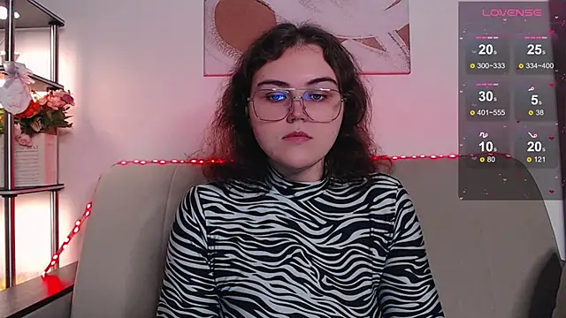 Snapshot of chatting on February 18, 2026, 4:19 am online show from February 18, 2026, 4:19 am