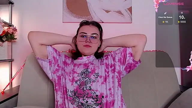 Snapshot of chatting on February 28, 2026, 4:35 am online show from February 28, 2026, 4:35 am