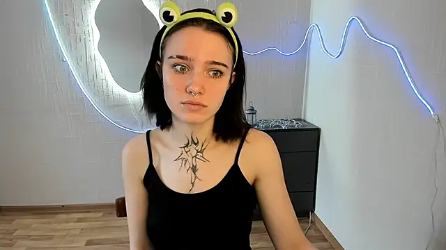 Snapshot of Elastikisss chatting on February 22, 2026, 4:02 am Elastikisss online show from February 22, 2026, 4:02 am