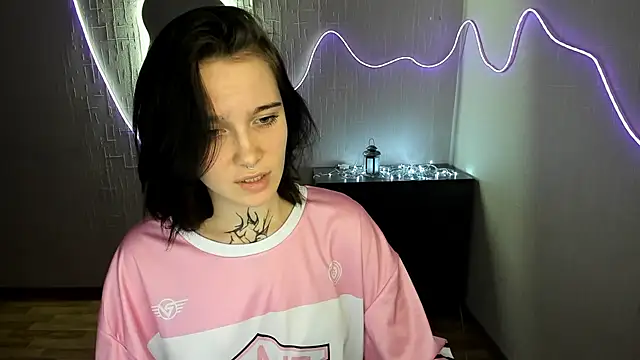 Snapshot of Elastikisss chatting on February 24, 2026, 7:45 pm Elastikisss online show from February 24, 2026, 7:45 pm