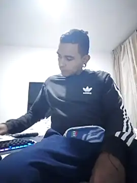 Carlandelli1 online show from November 12, 2025, 3:40 am