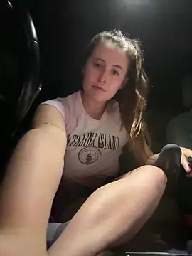 Snapshot of Ivybluexox chatting on November 5, 2025, 9:26 pm Ivybluexox online show from November 5, 2025, 9:26 pm