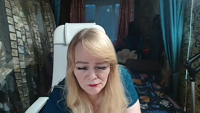 Sweet-blonde online show from November 13, 2025, 10:03 am