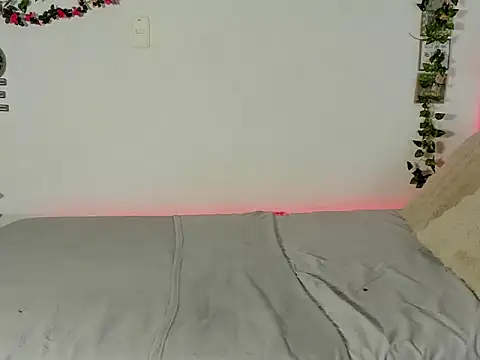 michell anyeli online show from October 25, 2025, 10:59 pm