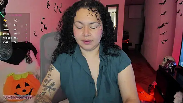 Chubby Licius online show from November 3, 2025, 1:51 am