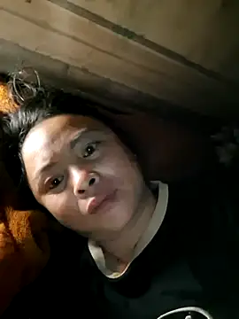 xuxulovezz online show from November 10, 2025, 10:31 pm