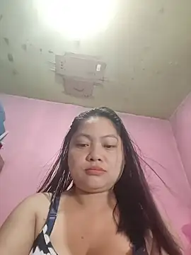 radiantbloom online show from January 9, 2026, 10:33 pm