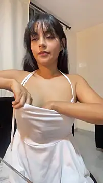 Selene Wings22 online show from May 23, 2026, 1:00 am