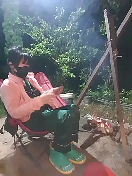 Helen-Tran online show from October 26, 2025, 1:39 pm