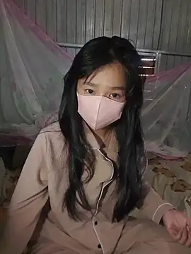 Snapshot of Helen-Tran chatting on February 28, 2026, 2:12 am Helen-Tran online show from February 28, 2026, 2:12 am