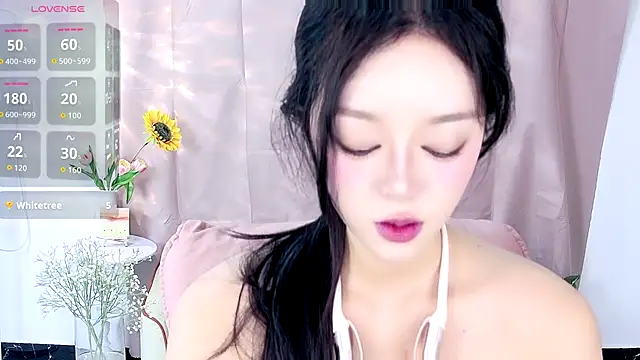 Snapshot of Nelly520 chatting on November 24, 2025, 6:24 am Nelly520 online show from November 24, 2025, 6:24 am