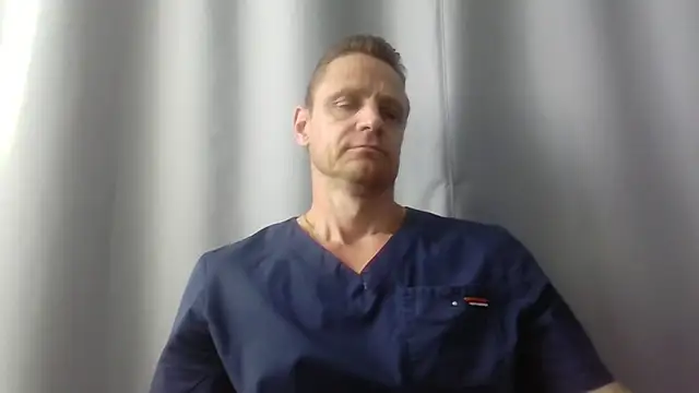 Snapshot of Freeze_Fire chatting on June 24, 2026, 6:56 am Freeze Fire online show from June 24, 2026, 6:56 am