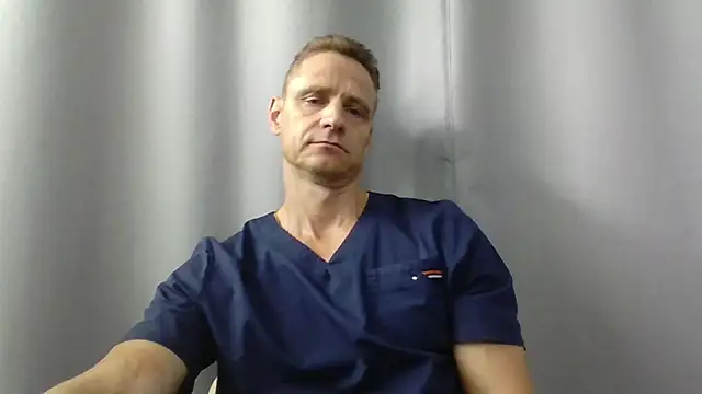 Snapshot of Freeze_Fire chatting on July 9, 2026, 6:39 am Freeze Fire online show from July 9, 2026, 6:39 am