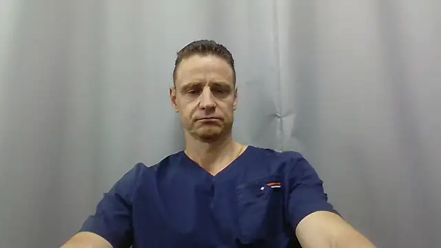 Snapshot of Freeze_Fire chatting on July 13, 2026, 6:27 am Freeze Fire online show from July 13, 2026, 6:27 am