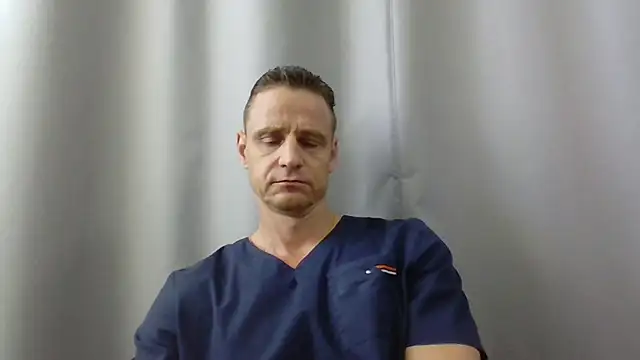 Snapshot of Freeze_Fire chatting on July 17, 2026, 8:32 am Freeze Fire online show from July 17, 2026, 8:32 am