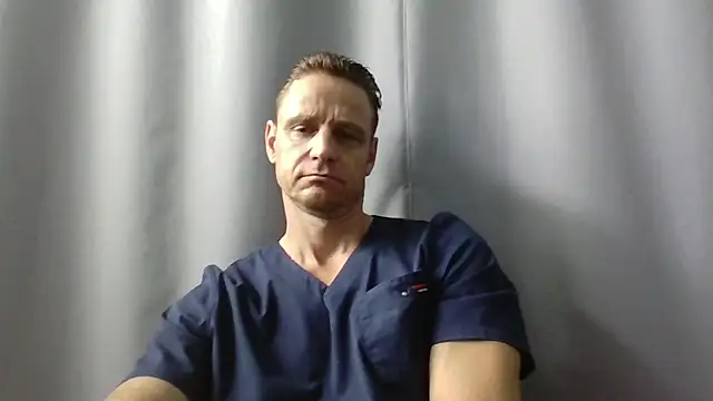 Snapshot of Freeze_Fire chatting on July 26, 2026, 6:32 am Freeze Fire online show from July 26, 2026, 6:32 am