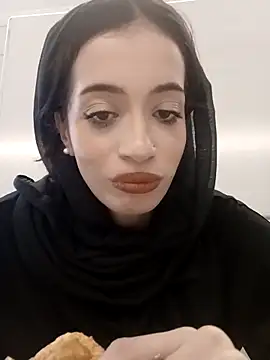 Snapshot of FifiHadid chatting on September 23, 2025, 3:26 pm FifiHadid online show from September 23, 2025, 3:26 pm