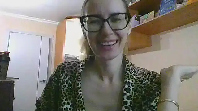 Norivann online show from October 21, 2025, 9:43 am