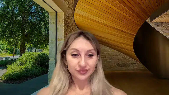 Snapshot of Velirith chatting on October 6, 2025, 4:37 pm Velirith online show from October 6, 2025, 4:37 pm