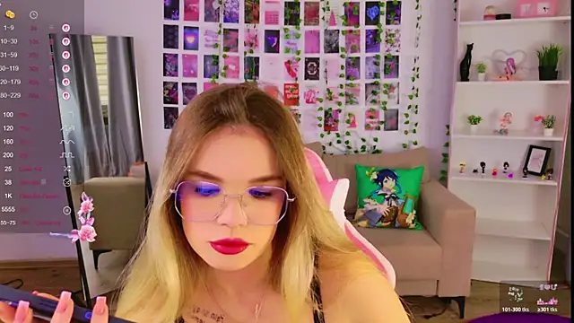 Snapshot of KellyHayden chatting on February 17, 2026, 12:34 pm KellyHayden online show from February 17, 2026, 12:34 pm