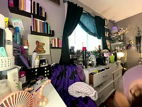 Snapshot of 88heygirlhey88 chatting on January 12, 2026, 6:13 pm 88heygirlhey88 online show from January 12, 2026, 6:13 pm