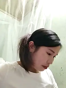 Mai4568 online show from October 16, 2025, 3:13 pm