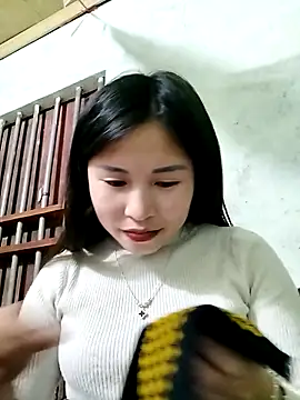 Mai4568 online show from October 31, 2025, 1:45 pm