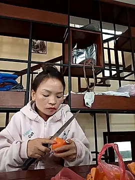    Dorry02    online show from November 9, 2025, 8:34 am