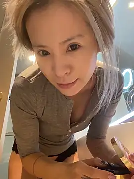 Snapshot of miumiu-66 chatting on February 12, 2026, 8:31 am miumiu-66 online show from February 12, 2026, 8:31 am