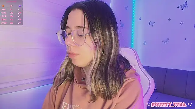 sweettvera online show from April 1, 2026, 1:41 pm