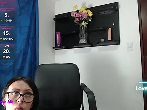 Snapshot of f3rnanda18 chatting on September 29, 2025, 1:27 pm f3rnanda18 online show from September 29, 2025, 1:27 pm
