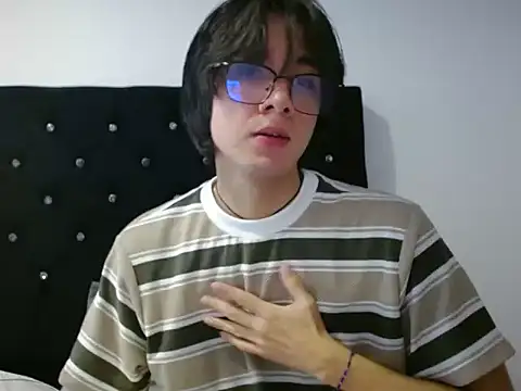 Snapshot of Matti_Mendez_ chatting on June 11, 2026, 8:40 pm Matti Mendez online show from June 11, 2026, 8:40 pm