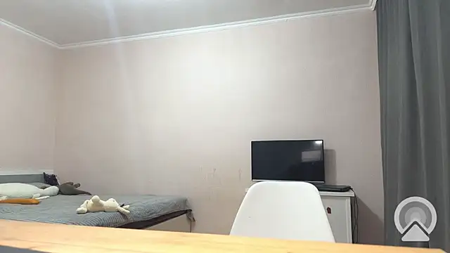 Prettyyy Angel online show from November 7, 2025, 3:56 pm