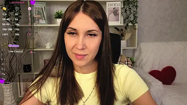 DreamVelour online show from December 3, 2025, 6:17 pm