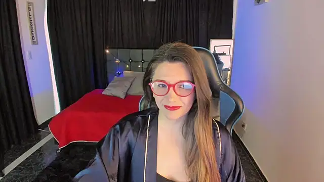 Snapshot of Hanna_MA chatting on October 15, 2025, 2:28 pm Hanna MA online show from October 15, 2025, 2:28 pm