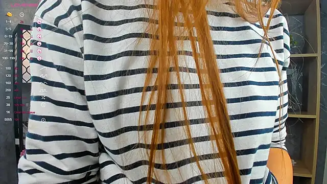 Snapshot of ElenoreReth chatting on October 29, 2025, 1:19 am ElenoreReth online show from October 29, 2025, 1:19 am