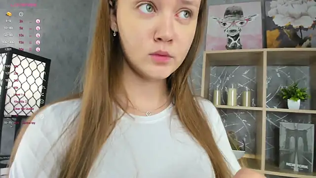 Snapshot of ElenoreReth chatting on November 19, 2025, 2:11 am ElenoreReth online show from November 19, 2025, 2:11 am