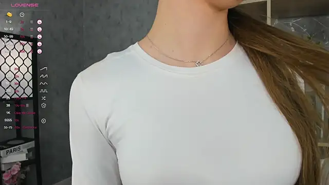 Snapshot of ElenoreReth chatting on November 23, 2025, 1:27 am ElenoreReth online show from November 23, 2025, 1:27 am