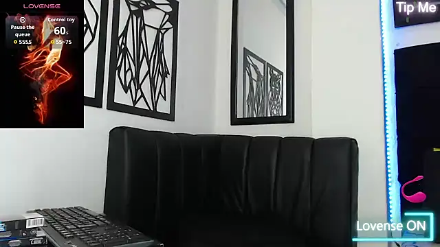 Snapshot of Sophia_hott01 chatting on April 8, 2026, 12:05 pm Sophia hott01 online show from April 8, 2026, 12:05 pm