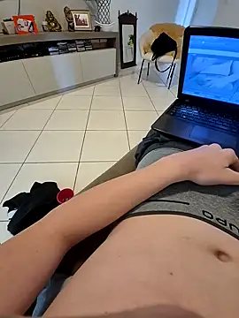 Salsicha244 online show from October 24, 2025, 4:47 pm