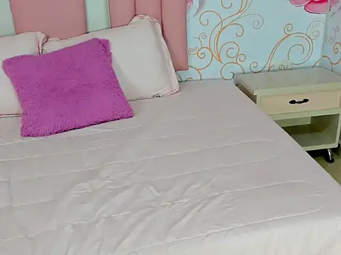 SofiaaBigBoobs online show from November 15, 2025, 12:02 pm