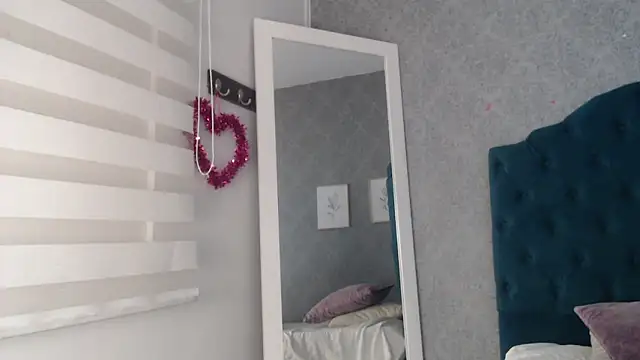 Vic Taylor online show from December 15, 2025, 11:36 am